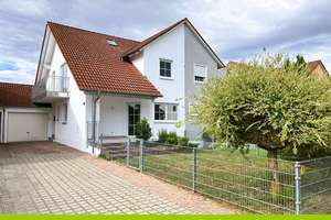 Frisch renovierte Doppelhaushälfte in Manching – Die vollständige Adresse der Immobilie erhältst du vom Anbieter., 85077 Manching – Vorschaubild 1