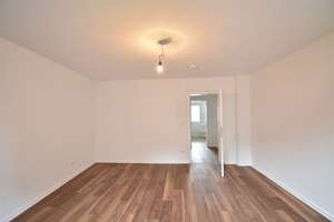 Renoviert! Geräumige 3-Zi-Altbau-Whg mit Balkon in Oberhausen – Langemarktstraße 20, 46045 Altstadt-Mitte, Oberhausen – Vorschaubild 7