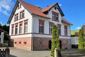 ***GERÄUMIGES STADTHAUS IN LÜTZELBACH MIT GROSSEM GARTEN*** – Odenwaldkreis – Vorschaubild 1