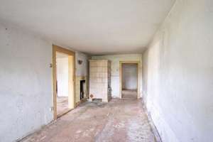 Bauernhaus mit Stallgebäude in Weixdorf: wer schleift diesen Rohdiamanten im Dresdner Norden? – Die vollständige Adresse der Immobilie erhältst du vom Anbieter., 1108 Weixdorf, Dresden – Vorschaubild 9