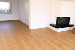 3-5 Zimmerwohnung mit großem Sonnenbalkon und Blick ins Ruhrtal! (Unvermietet!)