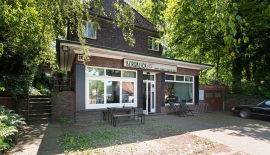 Bild von Vielseitig nutzbares Rotklinkerhaus mitten in Volksdorf - Provisionsfrei