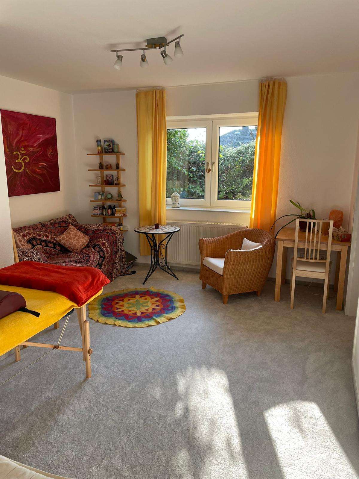 Immobilie in Flacht - Willkommen im Sonnenglanz! Lichtdurchflutetes Zuhause mit großzügigem Gartenparadies - Bild 13