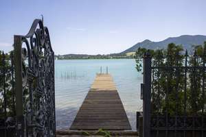 LANDHAUSVILLA - Seeliegenschaft in Bad Wiessee in Alleinlage – Die vollständige Adresse der Immobilie erhältst du vom Anbieter., 83707 Bad Wiessee – Vorschaubild 32