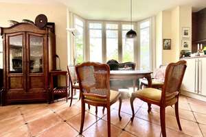 Sehr geräumige Doppelhaushälfte (4 Schlafzimmer) in zentraler Ruhiglage von Kleinmachnow – Die vollständige Adresse der Immobilie erhältst du vom Anbieter., 14532 Kleinmachnow – Vorschaubild 4