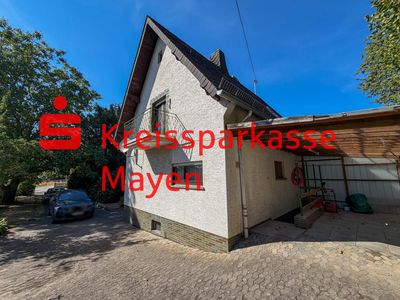 Großzügiges Einfamilienhaus mit großem Grundstück und viel Potenzial