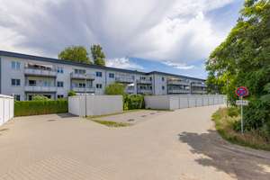 Vermietete 3-Zimmer-Wohnung mit Südwest-Balkon und Garage in kernsanierter Wohnanlage – Die vollständige Adresse der Immobilie erhältst du vom Anbieter., 14542 Werder (Havel) – Vorschaubild 2