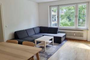 Geräumige 4-Zimmer-Wohnung mit Balkon und Terrasse und Gartenanteil am Olympiapark – 80809 Am Luitpoldpark, München – Vorschaubild 2