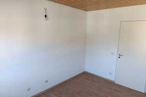 Freistehendes Haus mit 2 Wohnungen, großem Garten und Sauna – Karlsruhe (Kreis) – Vorschaubild 11