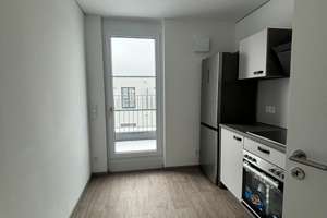 Charmantes 1-Zimmer-Dachgeschoss-Apartment mit Balkon in Offenbach Stadtmitte – Die vollständige Adresse der Immobilie erhältst du vom Anbieter., 63065 Wilhelmschule, Offenbach am Main – Vorschaubild 2