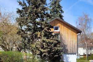 Haus mit Garten. 1A Lage. Kleine Idylle in der Stadt. Inkl. 2 Stellplätze. – Locherhofweg 4, 88212 Ravensburg – Vorschaubild 1
