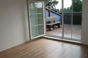Sonnige 2 Zimmer Wohnung mit großer Terrasse zu vermieten (Südseite) – Heckenweg 14/1, 75385 Bad Teinach-Zavelstein – Vorschaubild 1