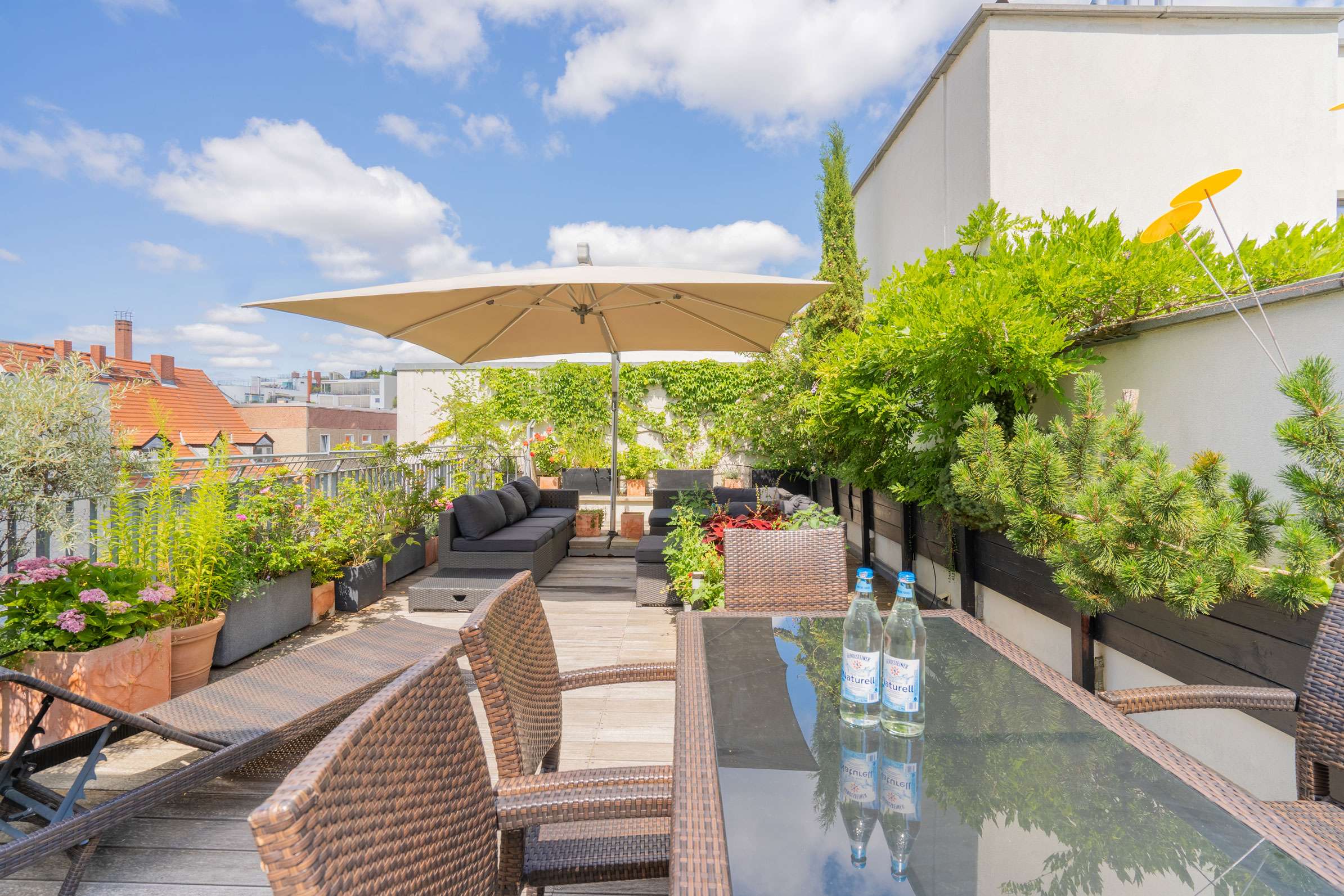 SecretHideaway: Finest roof top terrace downtown Berlins Holy Trinity, Berlin – Bild 3