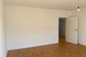 Helle, großzügige Zweizimmerwohnung mit Tageslichtbad direkt vom Vermieter – Langeoogstr. 22, 40468 Unterrath, Düsseldorf – Vorschaubild 3