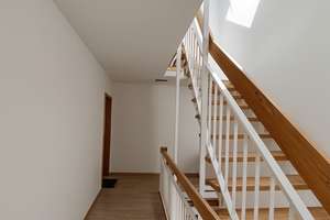 *** Loft-Charakter: 3-Zi-DG-Wohnung mit 2 Bäder und KFZ Stellplatz in guter Lage Trudering! *** – 81825 Gartenstadt Trudering, München – Vorschaubild 26