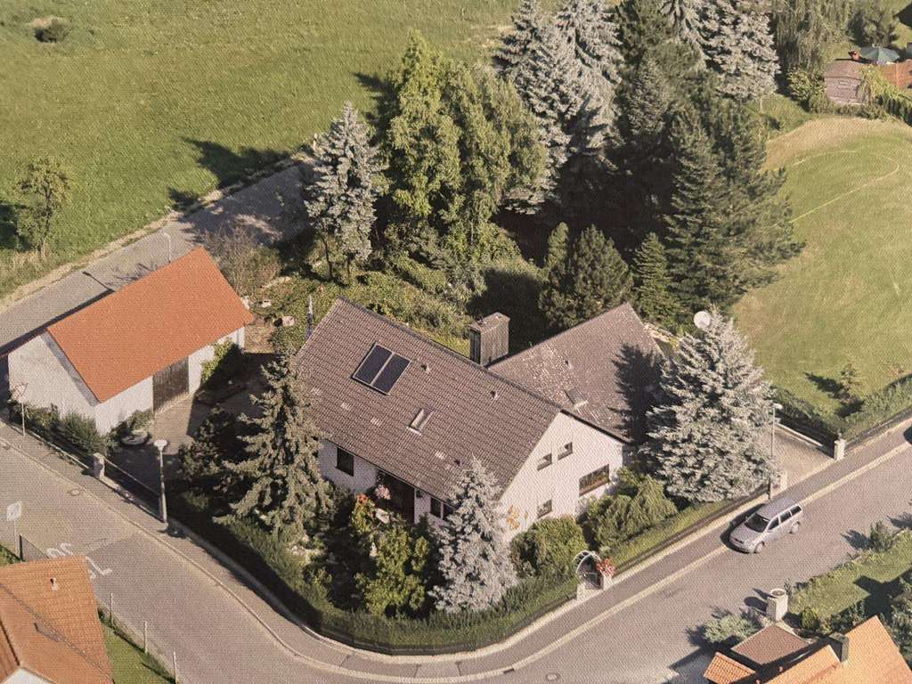 Immobilie in Eckental - Viel Charme, viel Platz und viel Potential - Großes Einfamilienhaus mit Scheune in Oberschöllenbach - Bild 0