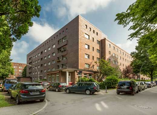 Dachgeschoss, Einbauküche, Balkon, umfassend modernisiert