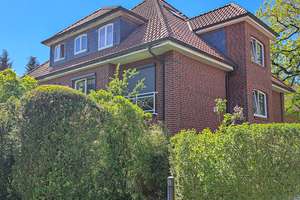 Hochwertige 4 Zimmer Maisonettewohnung mit Tiefgaragenstellplatz ruhiger straßenabgewandter Wohnlage – Die vollständige Adresse der Immobilie erhältst du vom Anbieter., 22397 Wohldorf-Ohlstedt, Hamburg – Vorschaubild 3