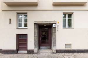 Ankommen und wohlfühlen - gepflegter Altbau, saniert 2022, Schlafzimmern zum ruhigen Innenhof – Reichstrasse 30, 14055 Westend, Berlin – Vorschaubild 24