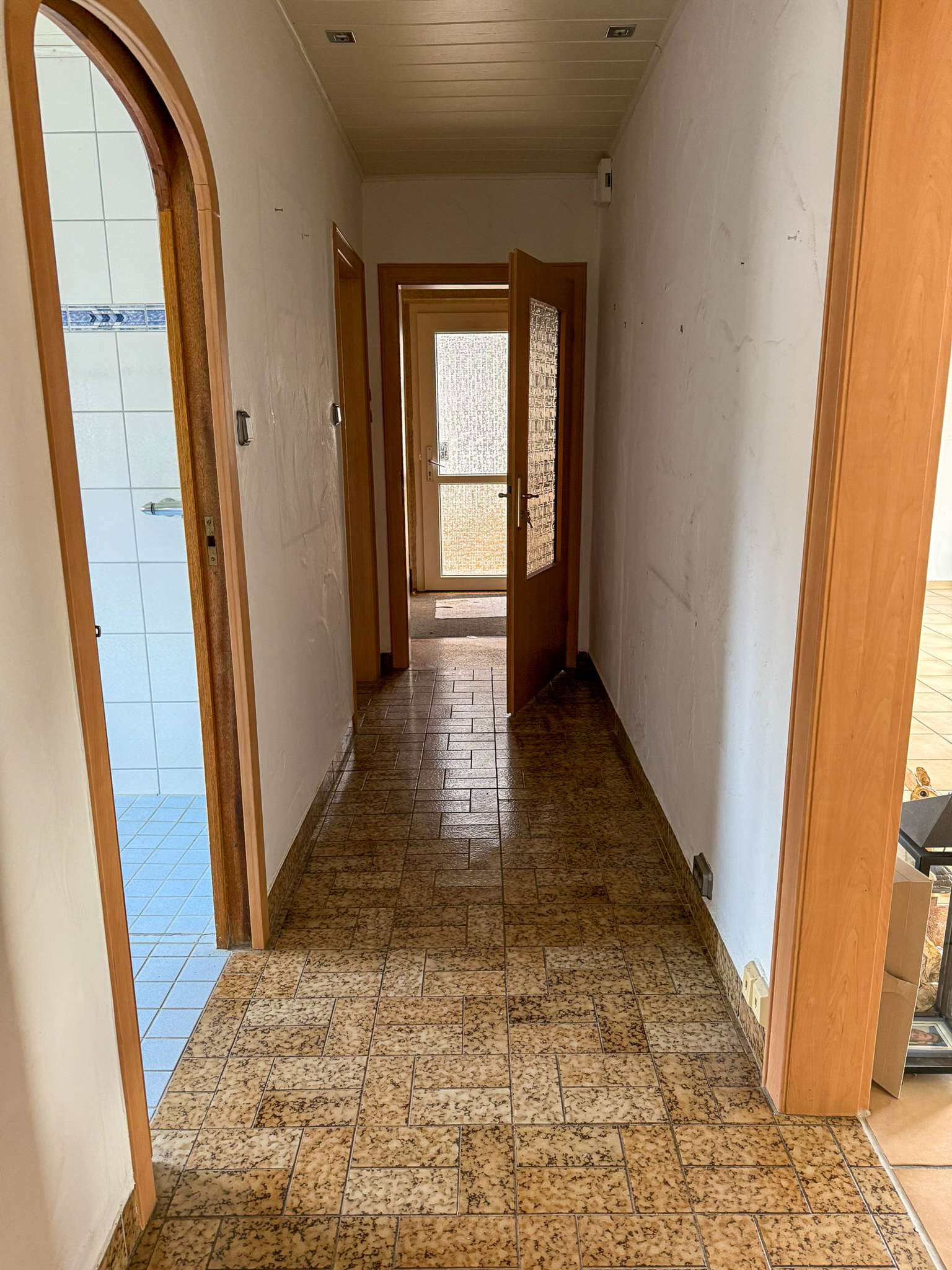 Immobilie in Kreuztal - Doppelhaushälfte in Kreuztal–Ferndorf – sonniger Garten, Garage, modernisierungsbedürftig - Bild 9