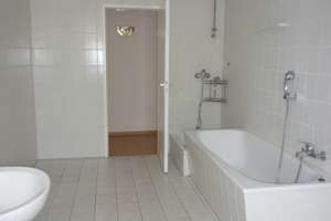 Preiswerte, großzügige 3-Zimmer Altbau-Wohnung in der Fußgängerzone – Kirchgasse 68, 65183 Mitte, Wiesbaden – Vorschaubild 8