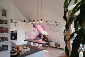 Wunderschöne , helle 4-Zimmer Dachatelierwohnung mit sonniger Südterrasse in München-Laim  – Hartelstraße 6a, 80689 St. Ulrich, München – Vorschaubild 7