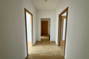 Besichtigen, verlieben, einziehen - Bezugsfertige 3-Raum-Wohnung – Bruno-Granz-Straße 52, 9122 Chemnitz – Vorschaubild 3
