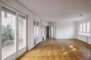5-Zimmer Erdgeschosswohnung mit Terrasse in Berlin-Schmargendorf
