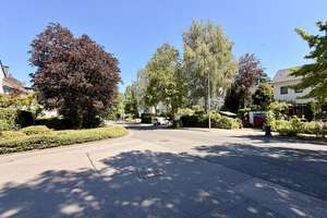 Mülheim-Speldorf:
Eigentumswohnung mit Gartennutzung in Zweifamilienhaus sucht neuen Eigentümer! – Die vollständige Adresse der Immobilie erhältst du vom Anbieter., 45478 Speldorf, Mülheim an der Ruhr – Vorschaubild 26