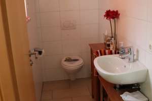 Außergewöhnliches Reihenmittelhaus in Preisenberg – Die vollständige Adresse der Immobilie erhältst du vom Anbieter., 84036 Kumhausen – Vorschaubild 7