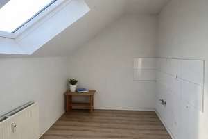 Gemütliche Dachgeschoss-Wohnung in Duisburg – Die vollständige Adresse der Immobilie erhältst du vom Anbieter., 47169 Marxloh, Duisburg – Vorschaubild 7