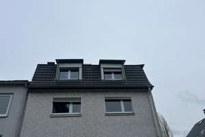 Reihenendhaus mit Garten, Balkon & Garagen in Wuppertal-Vohwinkel – Die vollständige Adresse der Immobilie erhältst du vom Anbieter., 42327 Elberfeld West, Wuppertal – Vorschaubild 2