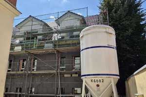 ERSTBEZUG NACH KERNSANIERUNG! ENERGETISCH VOLL SANIERT, FB HZG., 2 TERRASSEN PKW SP. – Großenhainer Straße 219, 1129 Trachau, Dresden – Vorschaubild 2