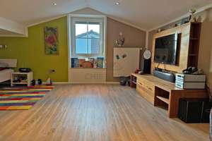 Ruhig gelegenes Einfamilienhaus mit Terrasse, Garage und Carport in Altötting – Hüttenberger Weg 20, 84503 Altötting – Vorschaubild 14