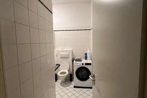 Helle 2-Zimmer Wohnung mit Balkon in Friedrichshain (Berlin) – Jungstraße 24, 10247 Friedrichshain, Berlin – Vorschaubild 2