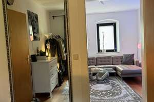 Möbelierte 3 Zimmer Wohnung mit gehobener Ausstattung