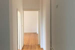 Stilvolle, geräumige und gepflegte 2-Zimmer-Wohnung mit Balkon und EBK in Charlottenburg, Berlin – Neue Kantstraße 11, 14057 Charlottenburg, Berlin – Vorschaubild 8