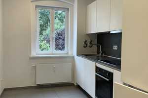 Modernisierte 2 Zimmer mit Einbauküche – Anton-Saefkow-Straße 32, 10407 Berlin – Vorschaubild 1