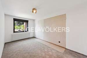Charmantes Wohnhaus mit Maisonette-Einliegerwohnung in begehrter Lage von Köln-Holweide – Die vollständige Adresse der Immobilie erhältst du vom Anbieter., 51067 Holweide, Köln – Vorschaubild 4