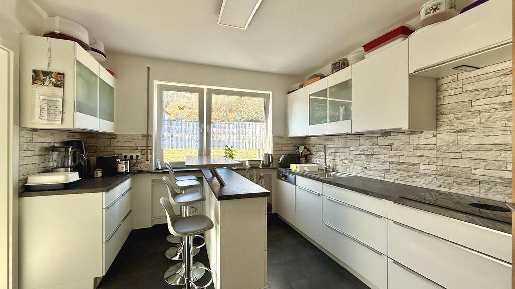 Immobilie in Bopfingen - Zweifamilienhaus mit traumhaftem Ausblick! - Bild 4