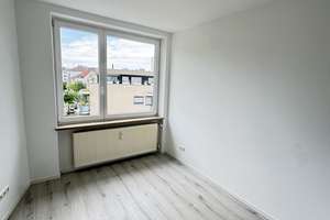 Schwabing -Olympiapark  UNI  helles, ruhig 1 Zim. App.,  EBK saniert  FREI ab sofort – Gartenstraße 6, 80809 Am Luitpoldpark, München – Vorschaubild 7
