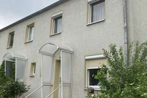 Alltagstaugliches Reihenendhaus mit Terrasse und Garten in ruhiger Lage