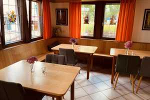 Wohn- und Geschäftshaus, Gasthof / Pension, Fremdenzimmer, Wohnung, Büro, 11 Stellplätze – Esslingen (Kreis) – Vorschaubild 4