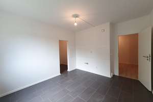 Die ganz besondere 2-Zimmer-Wohnung in Leipzig! Wir renovieren - frei ab September 2026! – Ringstraße 27, 4209 Grünau-Mitte, Leipzig – Vorschaubild 3