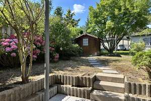 Gartenliebe inklusive – tolle 2,5-Zimmer-Wohnung mit Terrasse in Bielefeld-Brake – Die vollständige Adresse der Immobilie erhältst du vom Anbieter., 33729 Heepen, Bielefeld – Vorschaubild 7