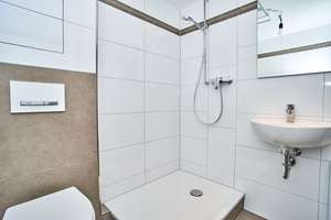 Kleines, feines Single-Appartement WI-City – Die vollständige Adresse der Immobilie erhältst du vom Anbieter., 65183 Westend / Bleichstraße, Wiesbaden – Vorschaubild 2