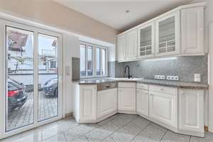 HISTORIC SINGLE-FAMILY HOUSE! With approx. 230m², 7.5-room, 5.5-bed, 2.25-bath and XL roof terrace – Die vollständige Adresse der Immobilie erhältst du vom Anbieter., 55294 Bodenheim – Vorschaubild 9