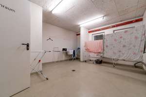 SOFORT BEZUGSFREIE helle 2-Zimmer-Wohnung mit Balkon - ideal zur Eigennutzung oder zur Kapitalanlage – Die vollständige Adresse der Immobilie erhältst du vom Anbieter., 79108 Zähringen, Freiburg im Breisgau – Vorschaubild 23
