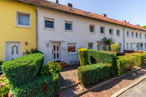 Bezugsfertiges Reihenhaus in Kreyenbrück - Ihr neues Zuhause wartet schon! – Die vollständige Adresse der Immobilie erhältst du vom Anbieter., 26133 Kreyenbrück, Oldenburg (Oldenburg) – Vorschaubild 1