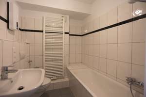 SCHÖNE HELLE 2 ZIMMER WOHNUNG MIT EINBAUKÜCHE IM HERZEN VON ELLER – Gumbertstraße 183, 40229 Eller, Düsseldorf – Vorschaubild 14